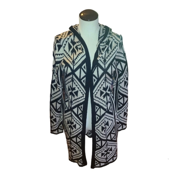 Maurices, Cream color Cardigan - Picture 1 of 4